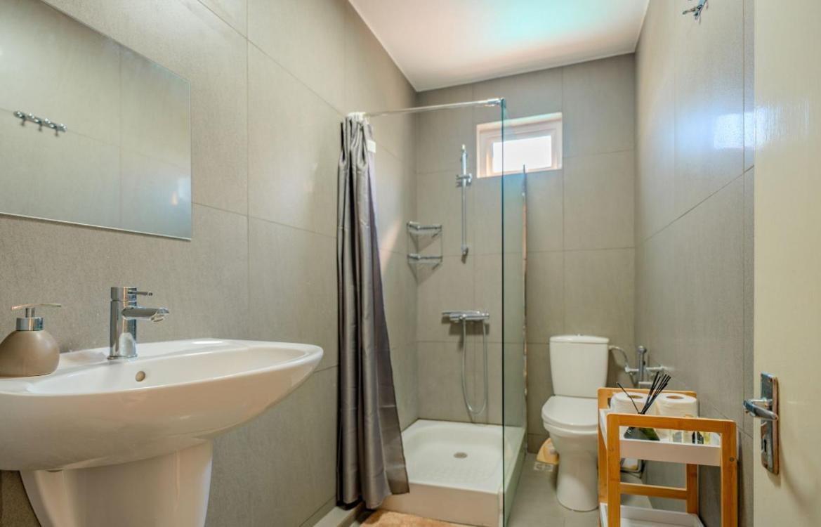 Pereybere Beach Paradise 4 Bedroom Apt Buitenkant foto