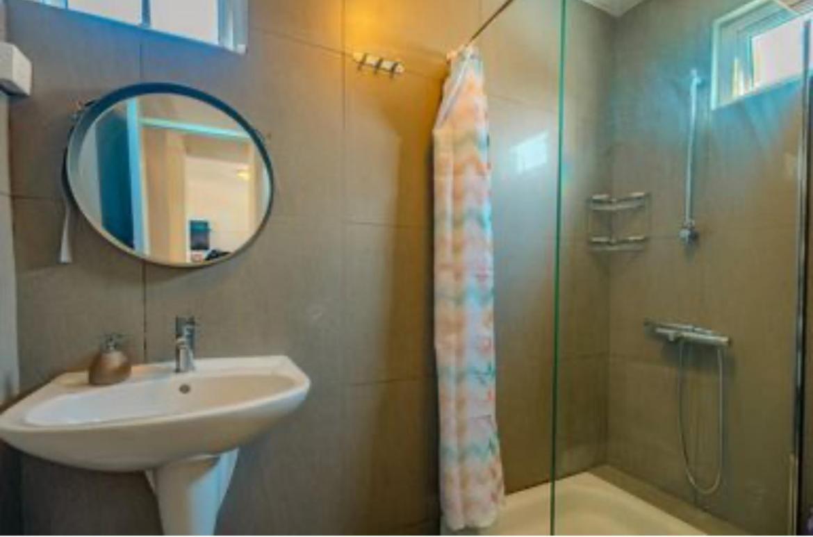 Pereybere Beach Paradise 4 Bedroom Apt Buitenkant foto